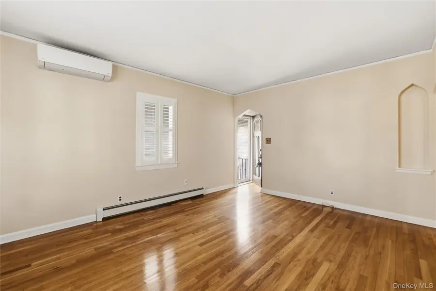 959 N 5th Street, New Hyde Park, NY 11040 - #2