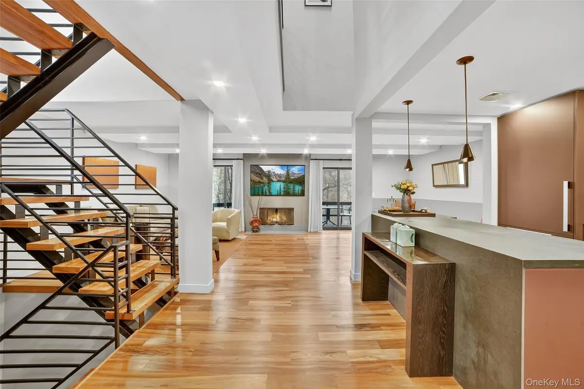 428 Pine Grove Lane, Hartsdale, NY 10530 - Image #1