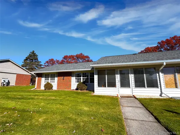 215 Woodbridge Drive #A, Ridge, NY 11961