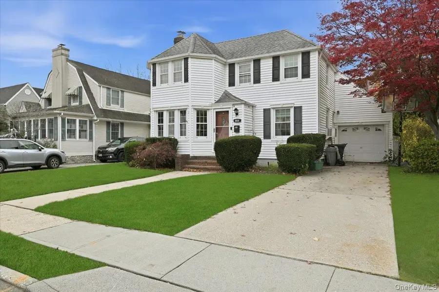 143 Bromleigh Road, Stewart Manor, NY 11530 - Image #3