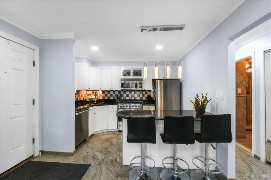 427 Schorr Drive #36A, College Point, NY 11356 - Image #3