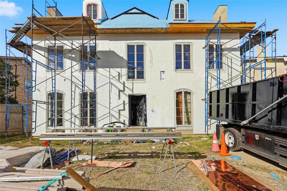 156 Harborview S, Lawrence, NY 11559 - Image #1