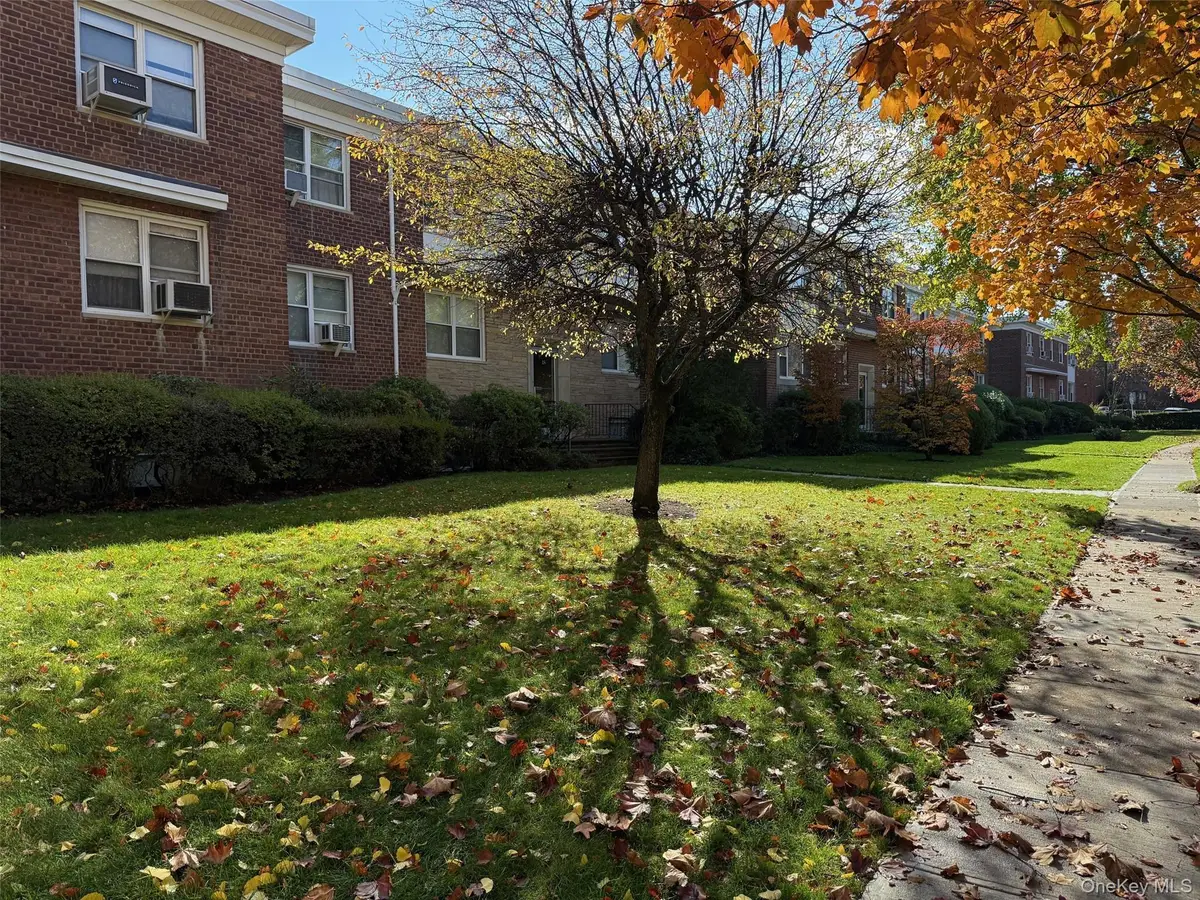 20 Keogh Lane #1A, New Rochelle, NY 10805 - Image #1