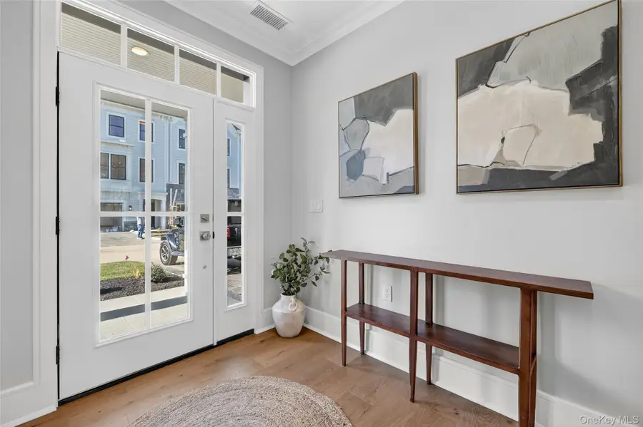 1812 Soundview Court, Yorktown Heights, NY 10598 - Image #2