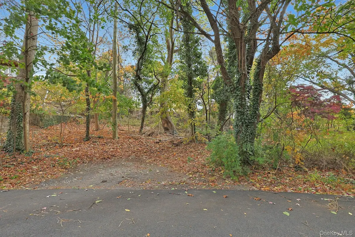 2 Shelburne Road, Yonkers, NY 10710 - Image #1