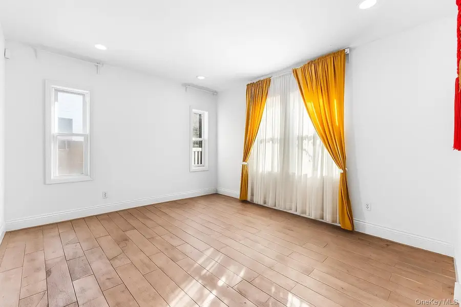 194-06 109th Avenue, Saint Albans, NY 11412 - Image #3