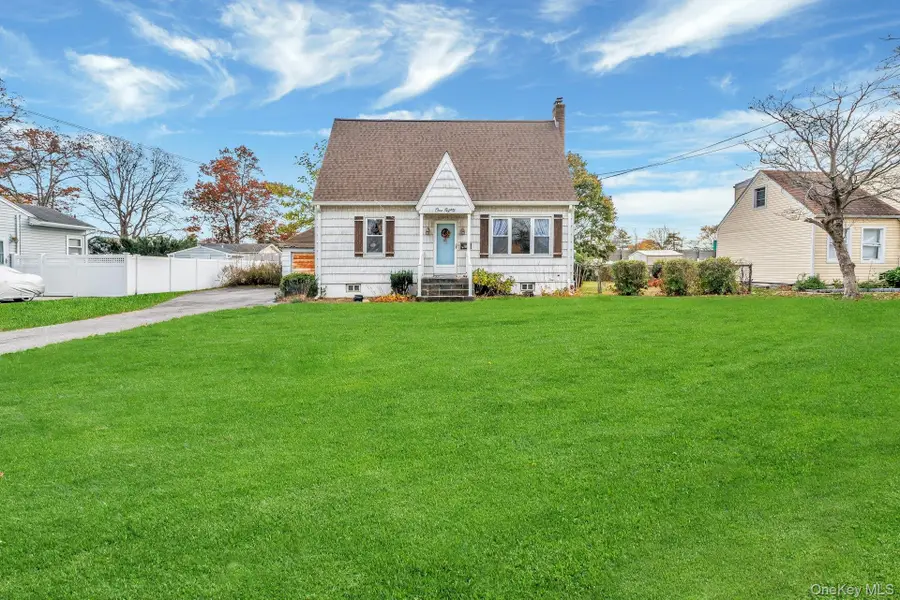 180 Thomas Street, Brentwood, NY 11717 - Image #2