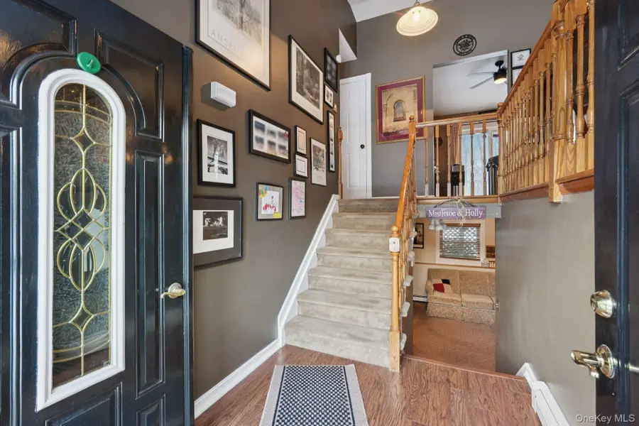 105 Shaker Court N, New Windsor, NY 12553 - Image #3