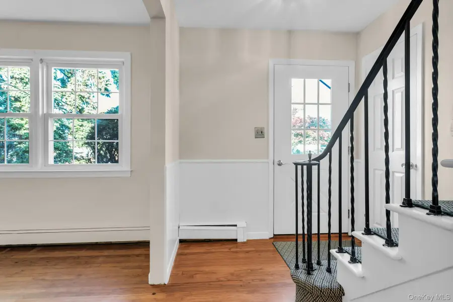 12 Violet Road, Bayville, NY 11709 - Image #3