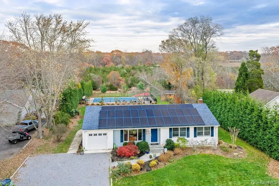 2400 Aldrich Lane, Laurel, NY 11948 - Image #3