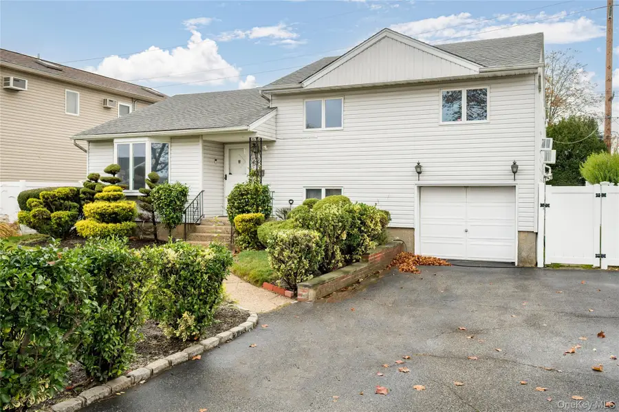 68 Myles Avenue, Levittown, NY 11756 - Image #3