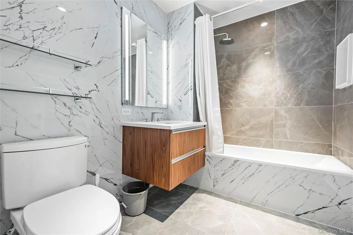 13618 Maple Avenue #5G, Flushing, NY 11355 - Image #1