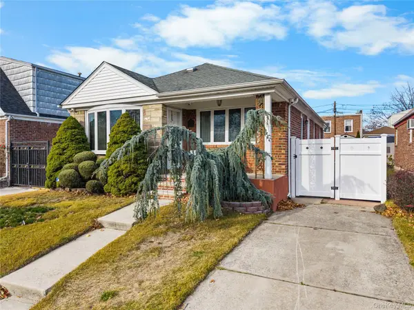 16407 27th Avenue, Flushing, NY 11354