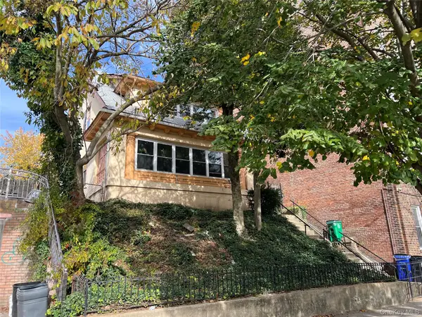 150-67 87 Avenue, Briarwood, NY 11432