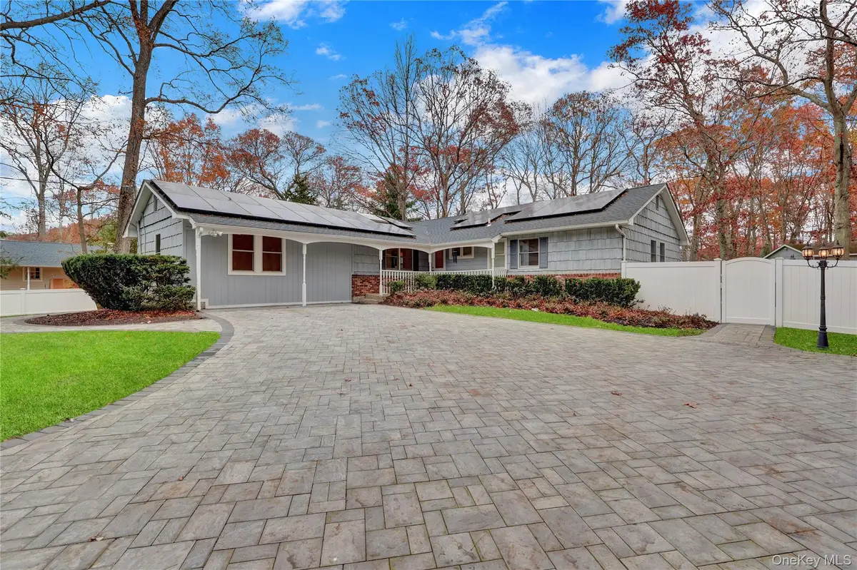 415 Pond Path, East Setauket, NY 11733 - Image #1