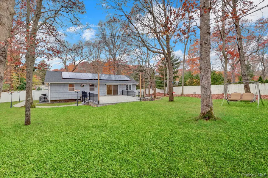 415 Pond Path, East Setauket, NY 11733 - Image #3