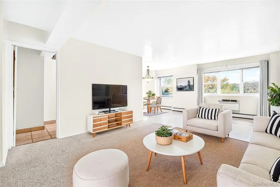 80 E Hartsdale Avenue #418, Hartsdale, NY 10530 - Image #2