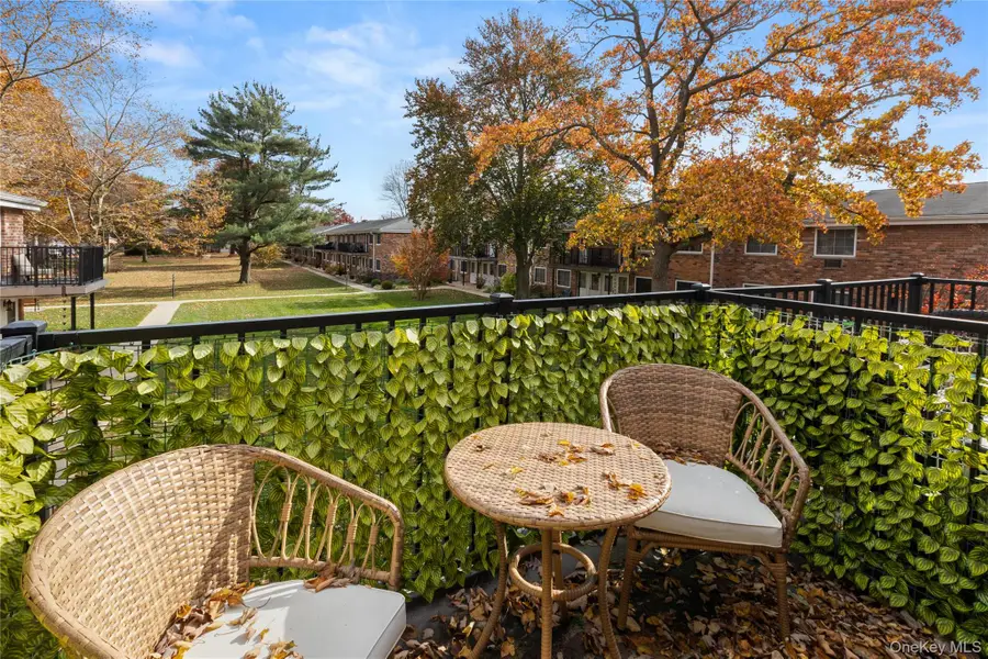 60 Jervis Avenue #60, Farmingdale, NY 11735 - #2