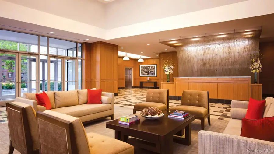 40-28 College Point Boulevard #T2-811, Flushing, NY 11354 - Image #3