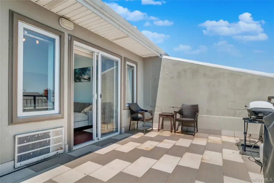 208 Beach 124th Street #6, Rockaway Park, NY 11694 - Image #3