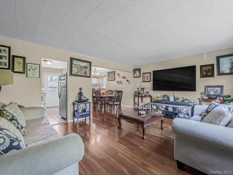 205 Lenox Road, Huntington Station, NY 11746 - Image #3