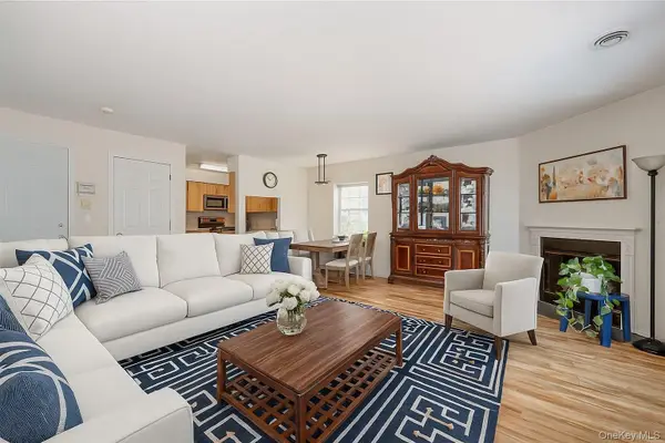 9 Nob Hill Drive, Elmsford, NY 10523