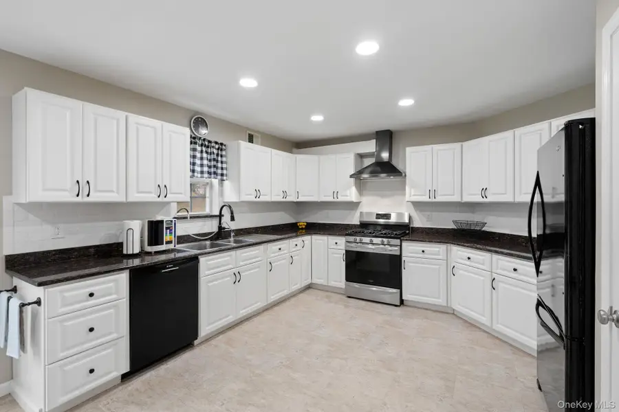 317 Angelo Drive, Montgomery, NY 12549 - Image #2