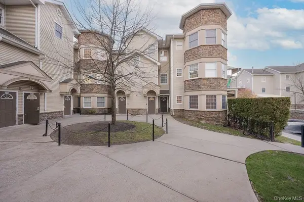 3 Horizon Court #304, Monsey, NY 10952