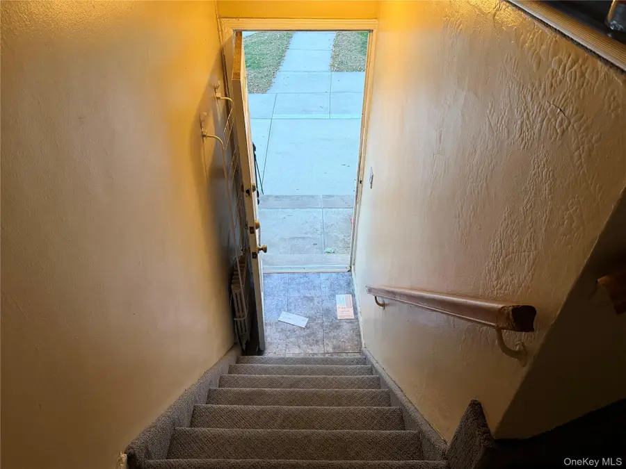 247-41 77th Crescent #B, Bellerose, NY 11426 - Image #3