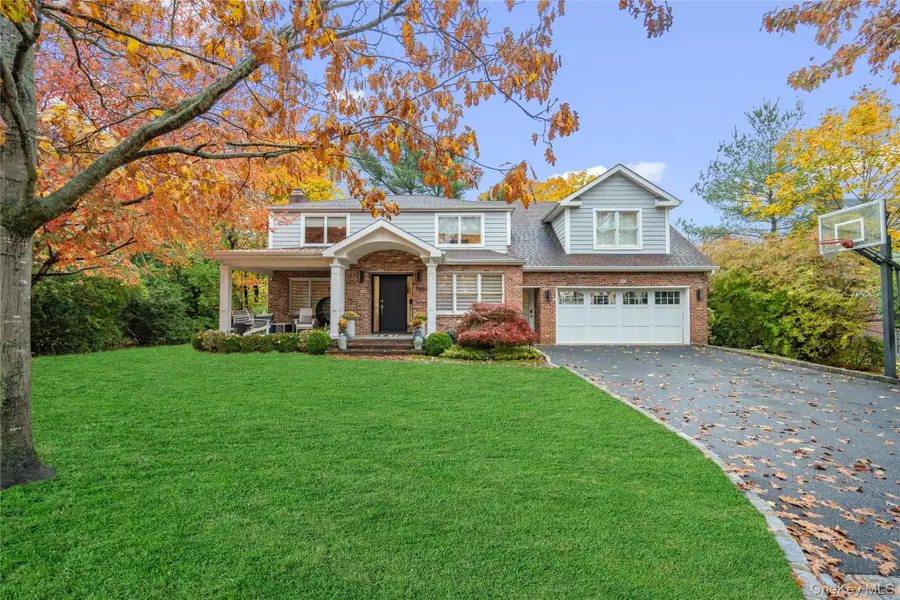 96 Oakdale Lane, East Hills, NY 11577 - Image #2