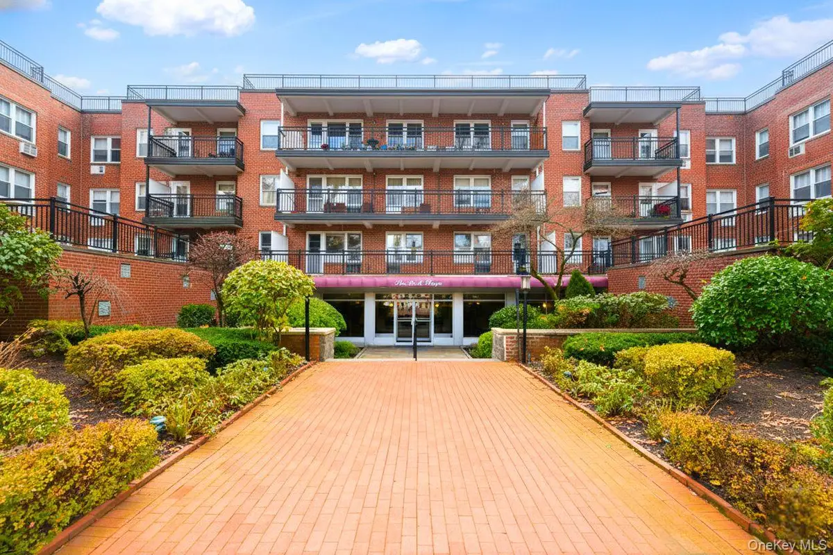 30 Stoner Avenue #1S, Great Neck, NY 11021 - Image #1