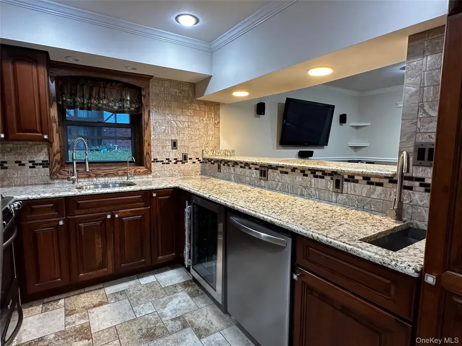 128 Bailey Court #128, Middle Island, NY 11953 - Image #2