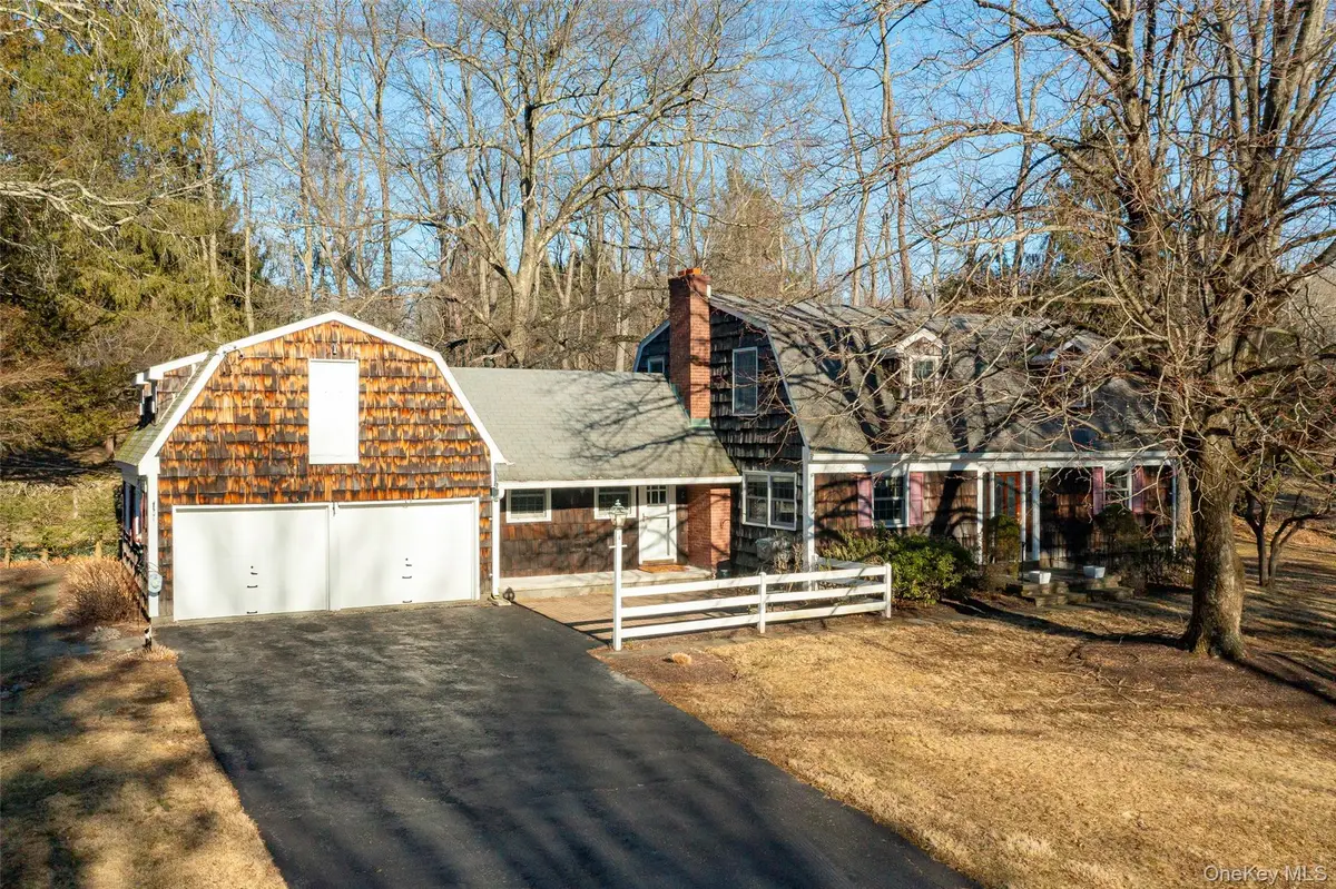 4 Mcallister Drive, Pleasant Valley, NY 12569 - Image #1