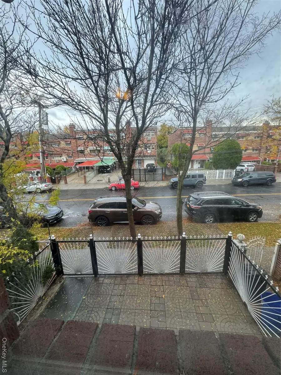 9 Harper Court, Bronx, NY 10466 - Image #2