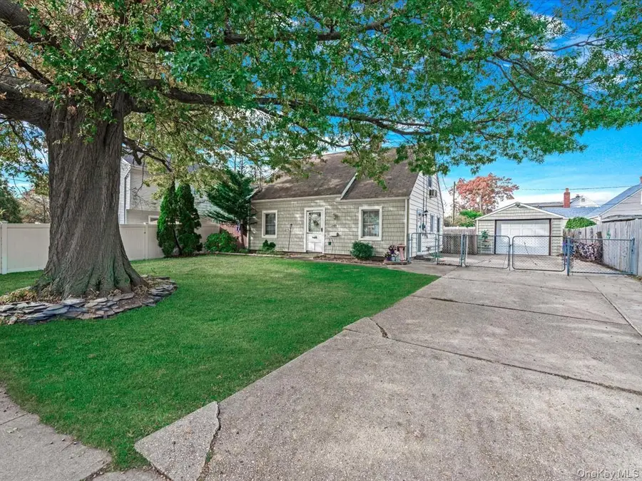 140 Jerusalem Avenue, Levittown, NY 11756 - Image #2