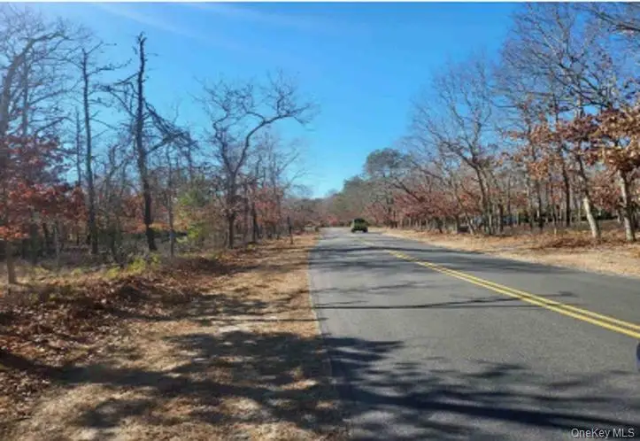 550 Wainscott Nw Road, Wainscott, NY 11975 - Image #2