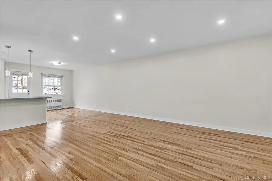 2709 Tenbroeck Avenue, Bronx, NY 10469 - Image #2