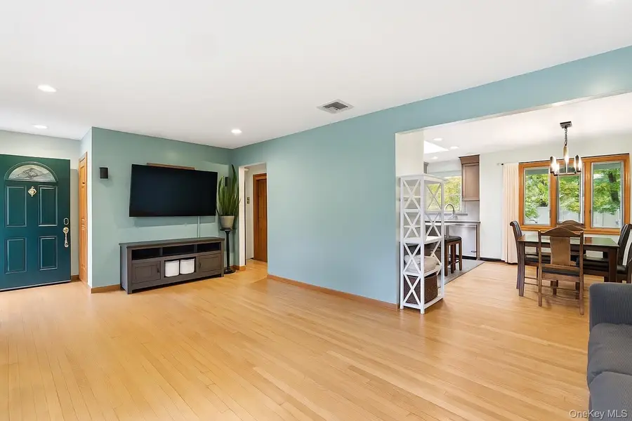 34 Weston Street, Huntington Station, NY 11746 - Image #3