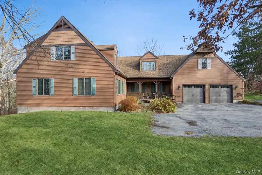 686 Traver Road, Pleasant Valley, NY 12569 - Image #2