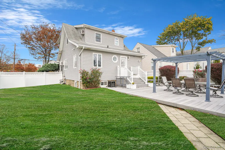 1800 Stuyvesant Avenue, Merrick, NY 11566 - #3