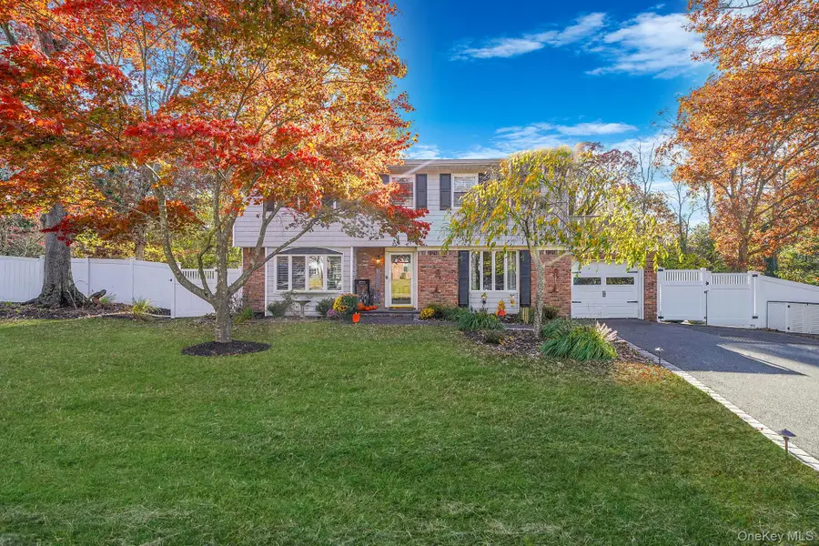 18 Ashford Drive, Ridge, NY 11961 - Image #2