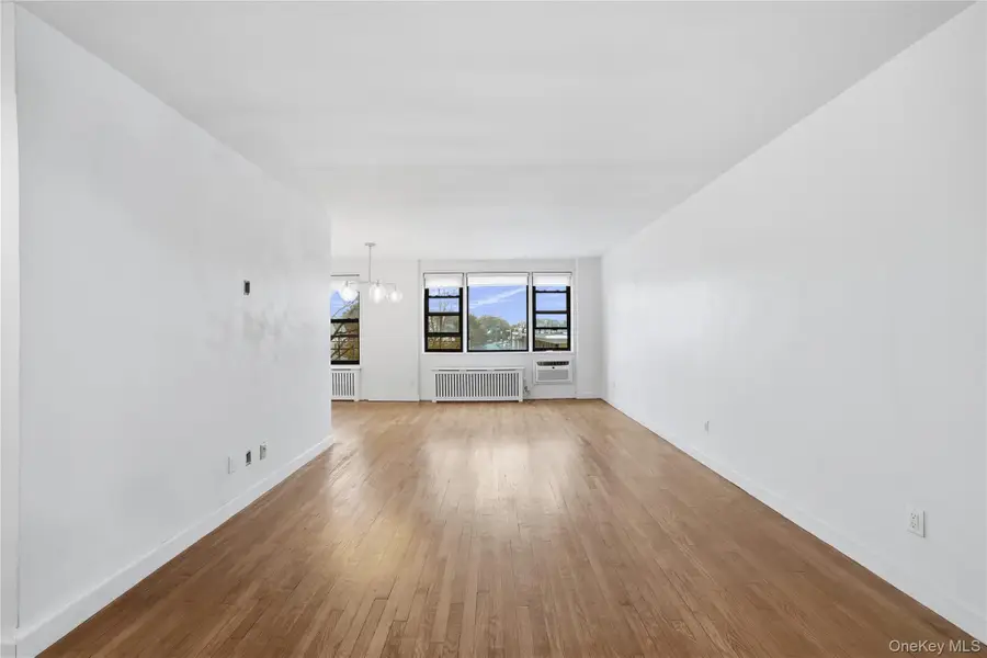 5 Birchwood Court #3N, Mineola, NY 11501 - Image #3