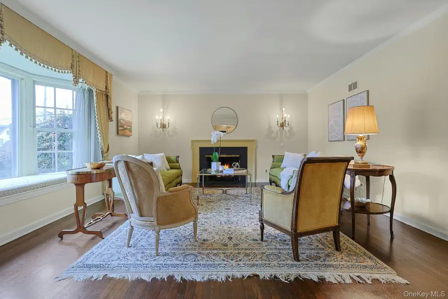 1 Elm Road, Scarsdale, NY 10583 - Image #3