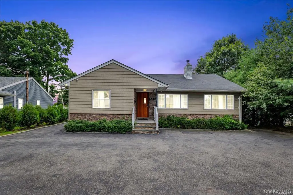 531 Old Country Road, Plainview, NY 11803 - Image #1