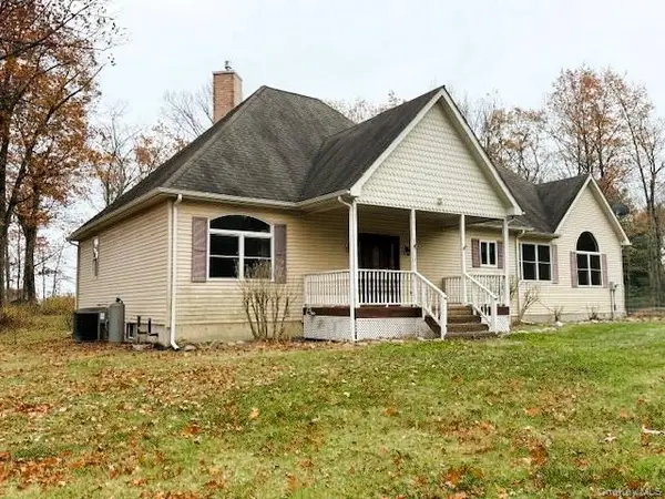 532 Roosa Gap Road, Bloomingburg, NY 12721