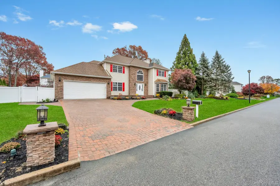 14 Adamson Street, Selden, NY 11784 - Image #3