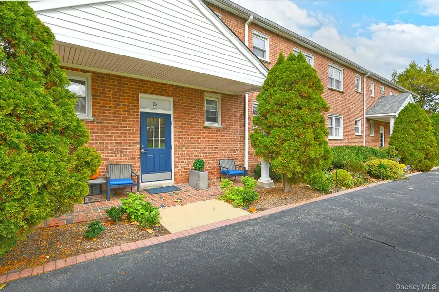 20 Gibson Avenue #3D, Huntington, NY 11743 - Image #2