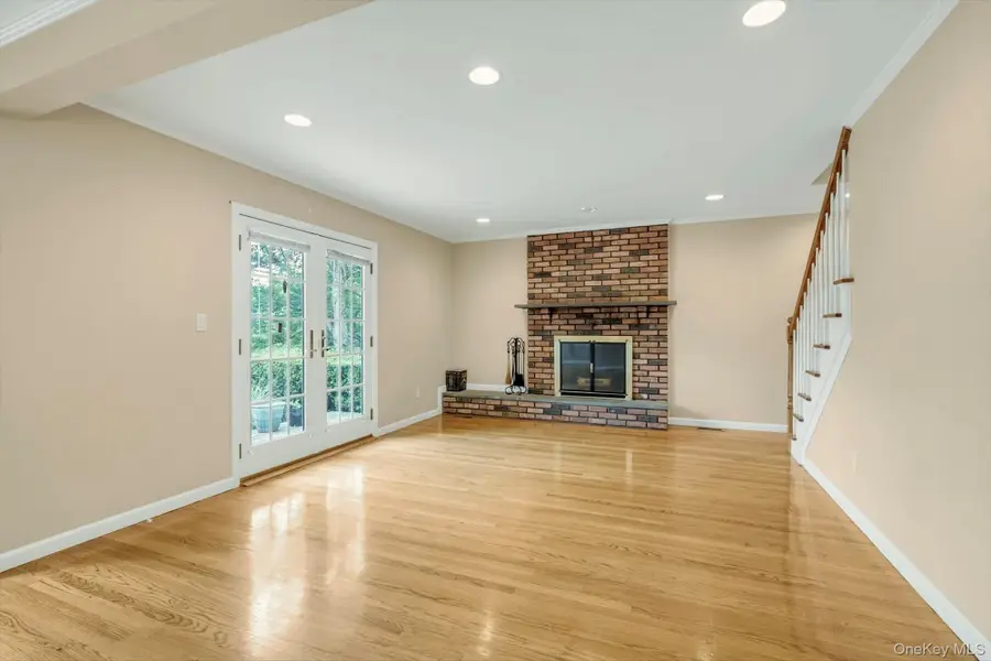 51 Highfield Avenue, Port Washington, NY 11050 - Image #3