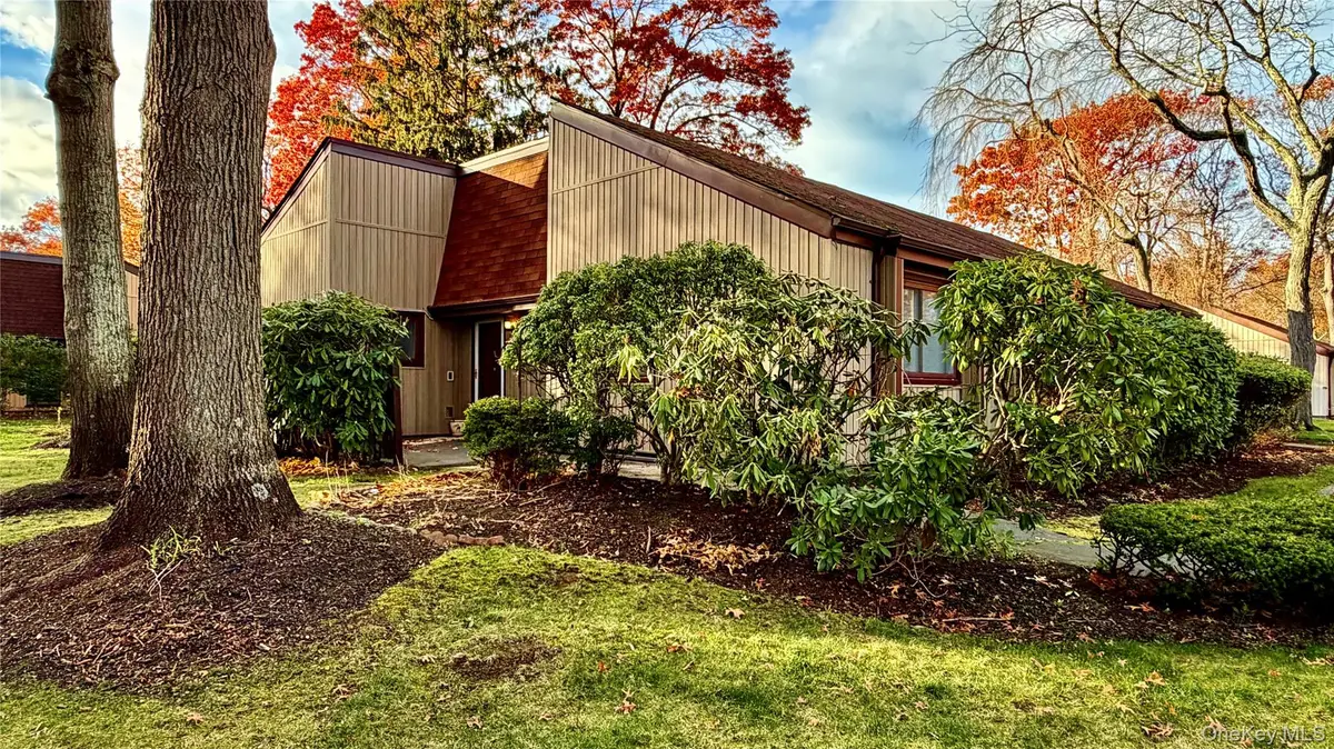 82 Strathmore Gate Drive, Stony Brook, NY 11790 - Image #1