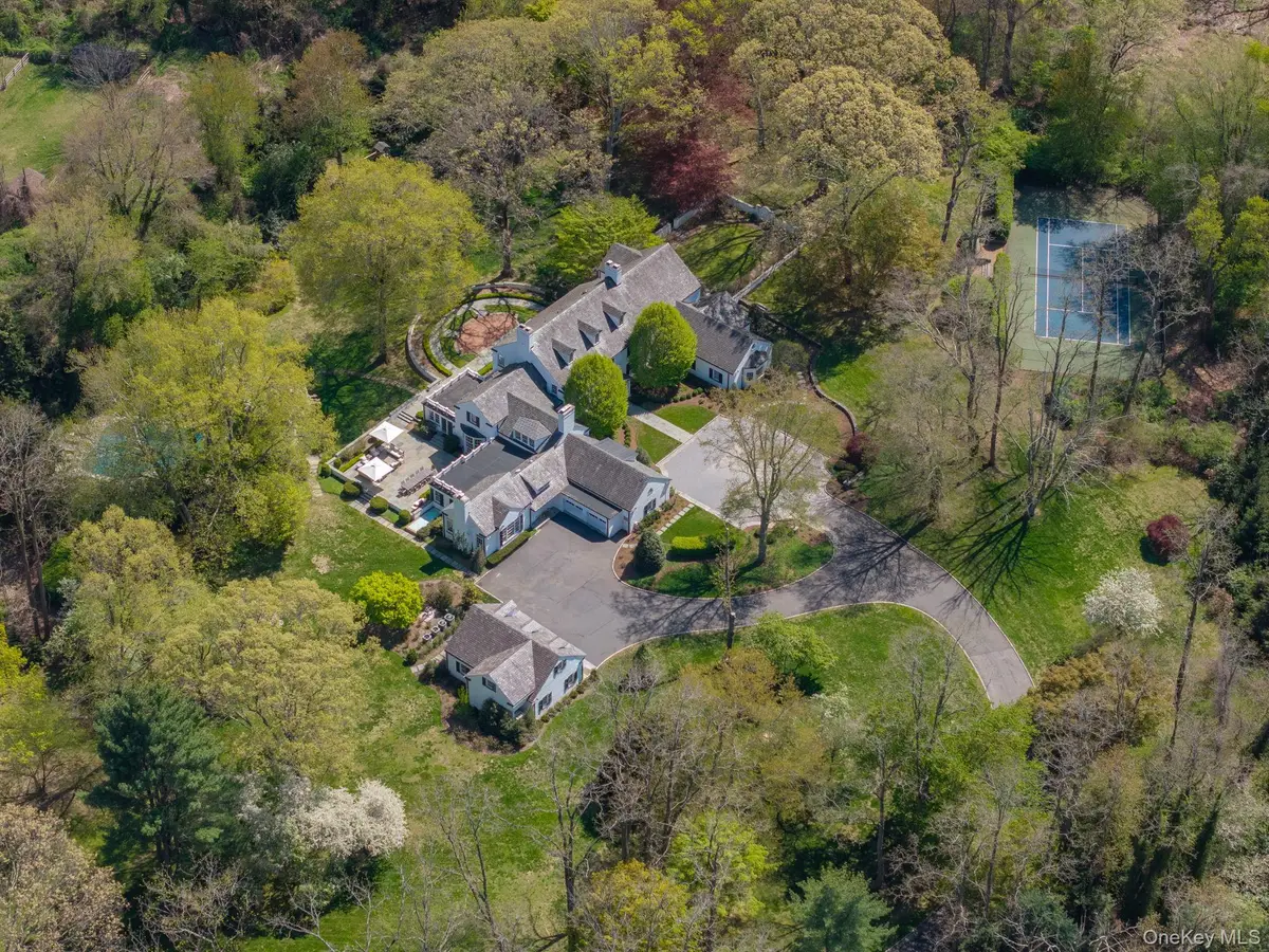 530 Chicken Valley Road, Locust Valley, NY 11560 - #1
